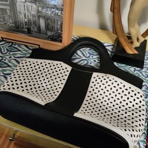 Retro black /white handbag